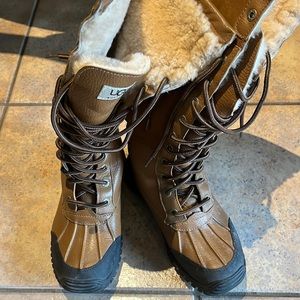 UGG Adirondack